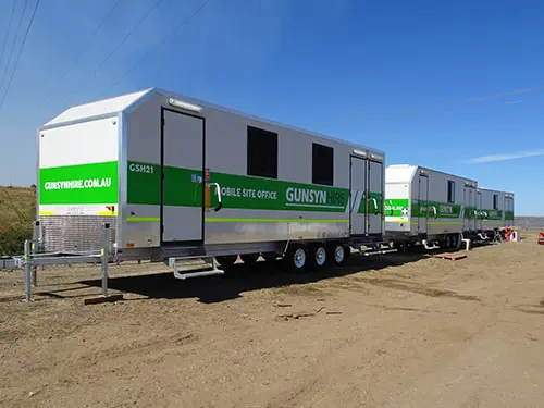 Large solar farm hiring multiple mobile offices